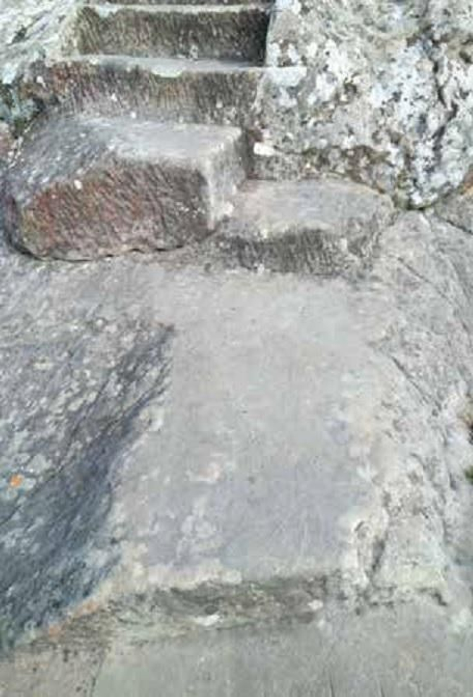 Zona intermedia entre los dos tramos de escalones.