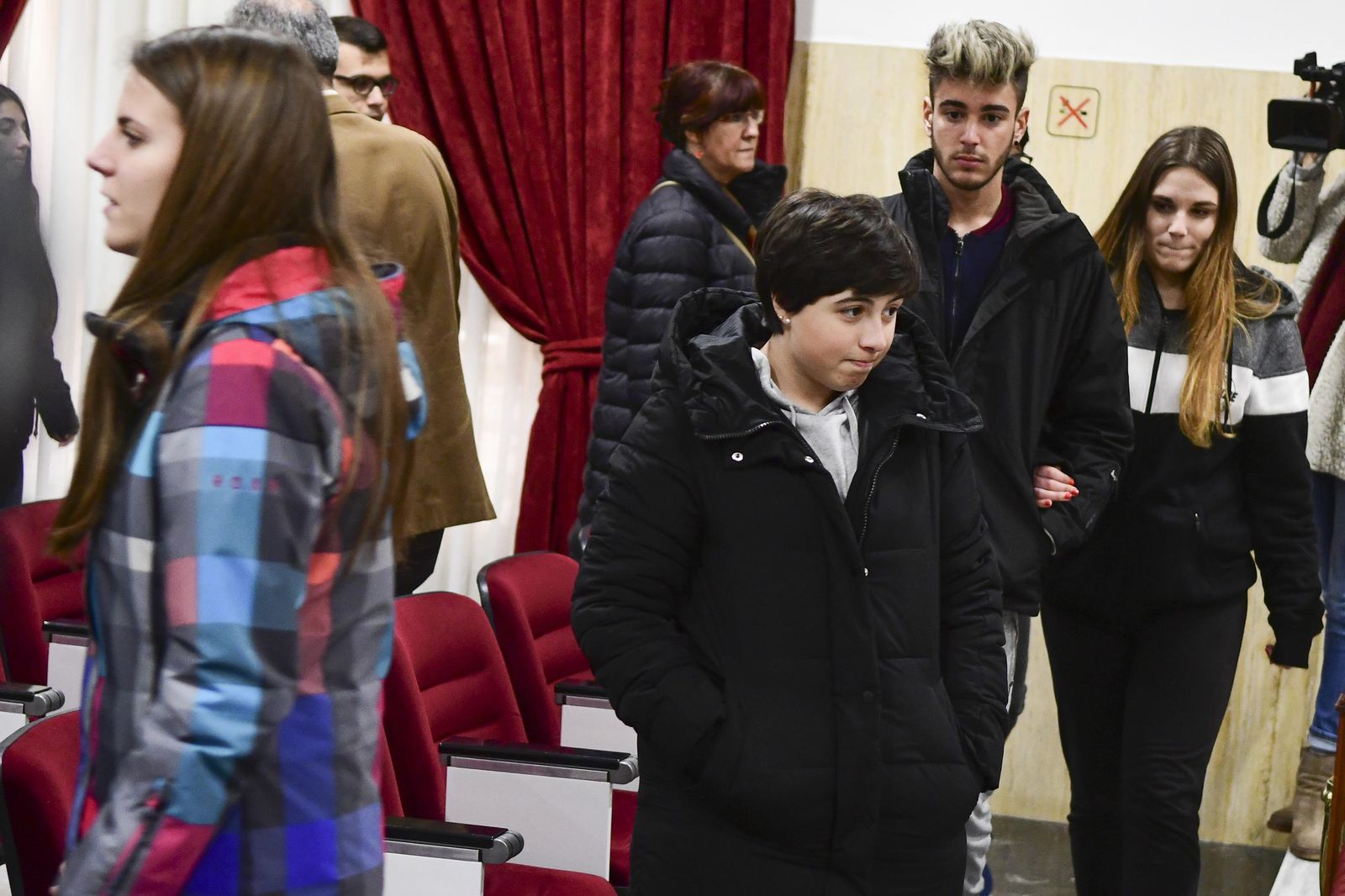 Las imágenes de la capilla ardiente de Pablo García Baena