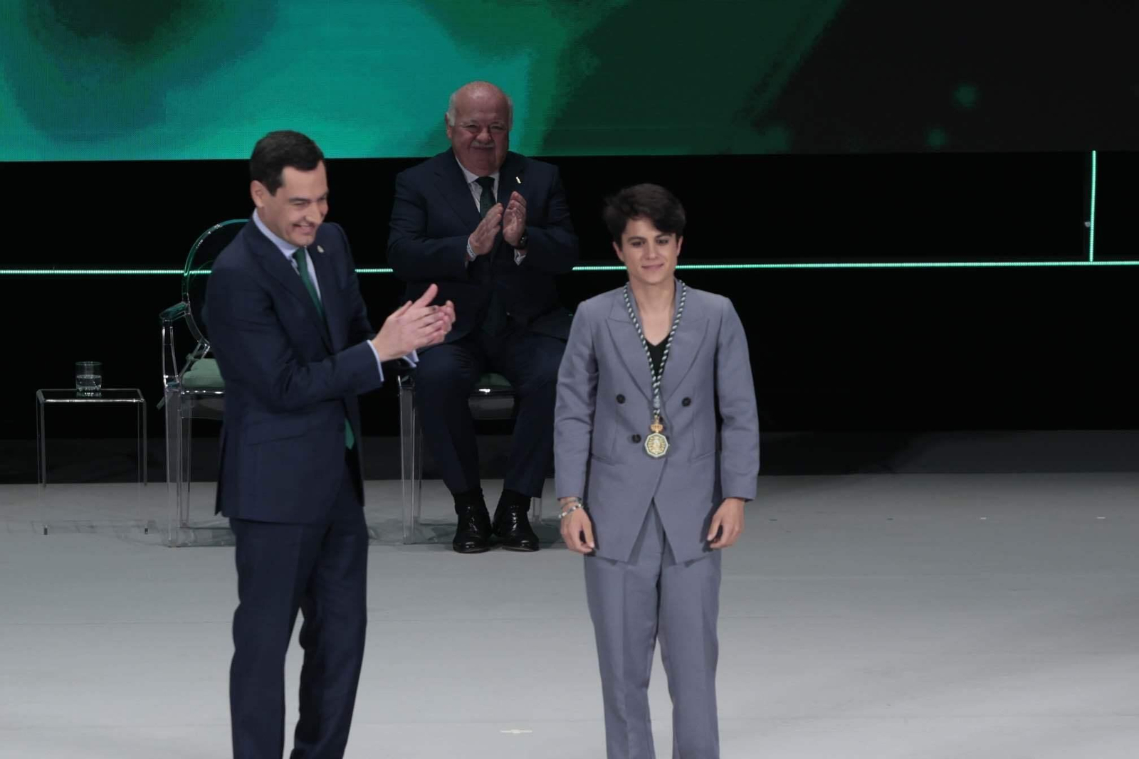 Las imágenes del acto de la entrega de los títulos de Hijo de Predilecto y las Medallas de Andalucía