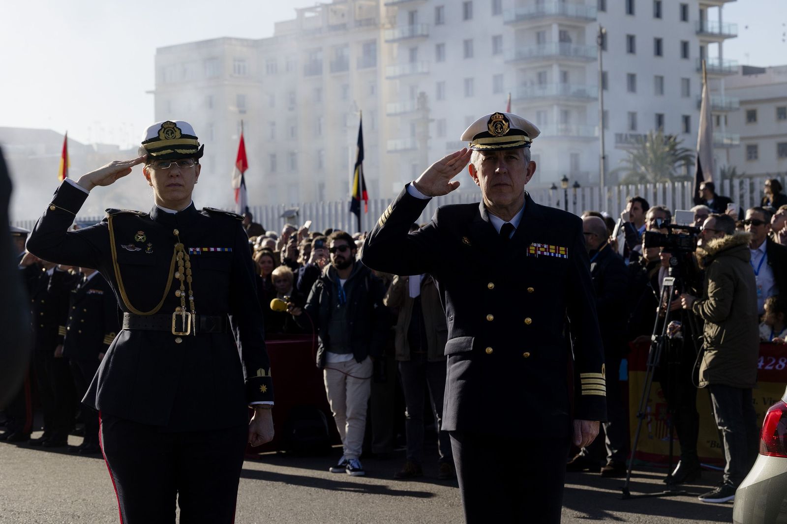 Las imágenes de la despedida del Juan Sebastián de Elcano