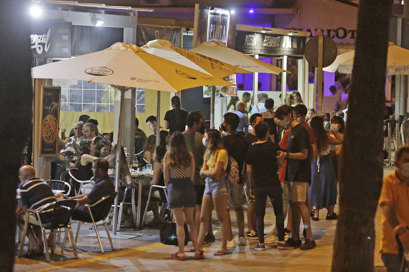 El Paseo Marítimo, con mucho público, este fin de semana.