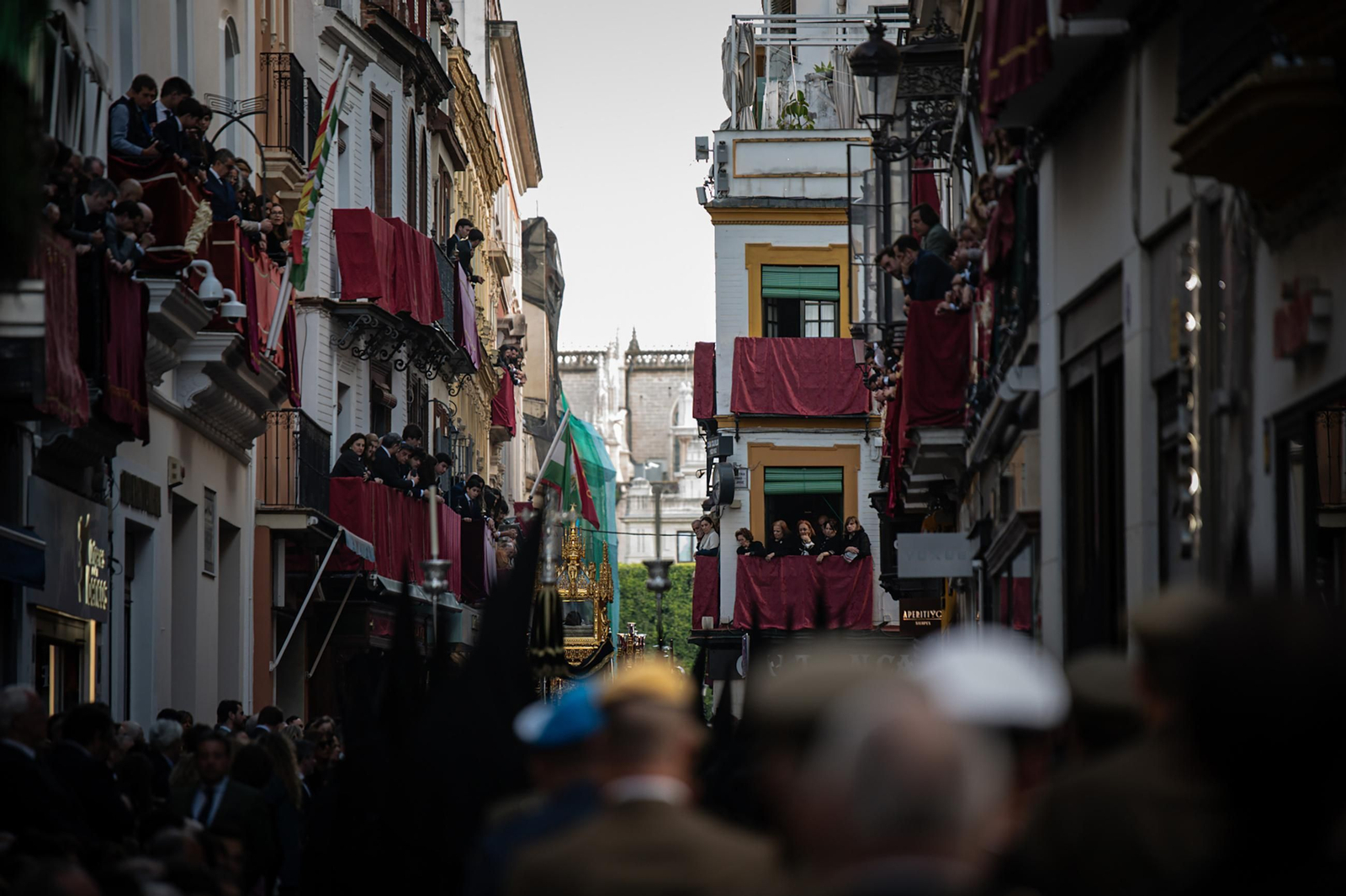 La Hermandad del Santo Entierro en la Semana Santa de Sevilla 2025