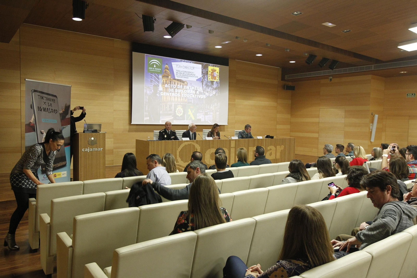 Fotogalería entrega diplomas Plan Director