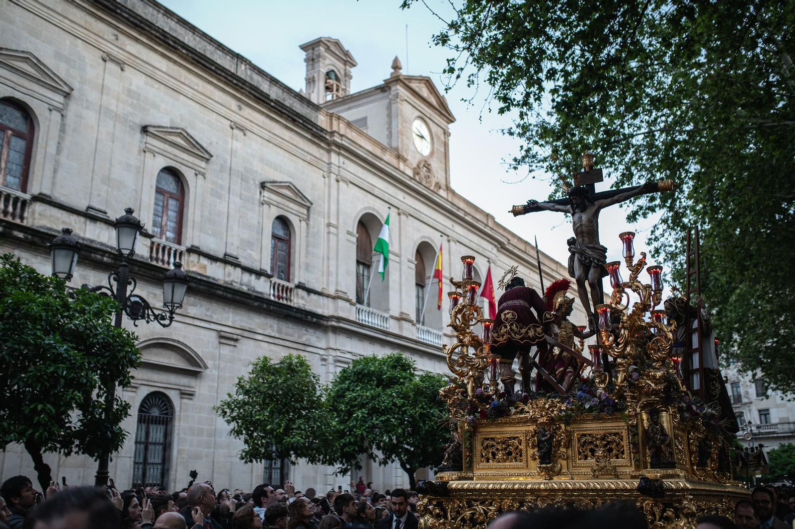 Las imágenes del regreso de la Hermandad del Buen Fin