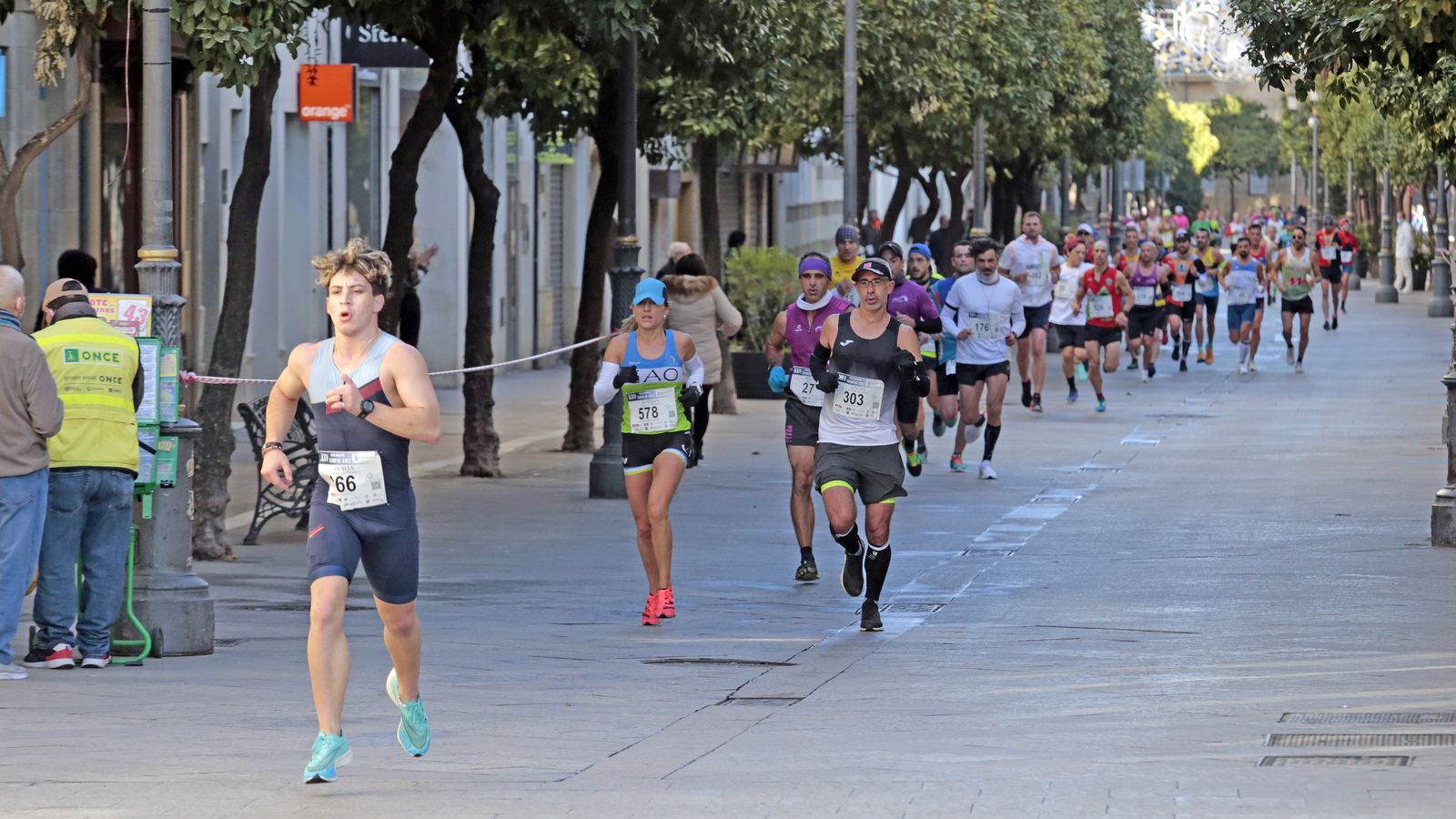 Imágenes de la XXV Media Maratón 'Ciudad de Jerez'