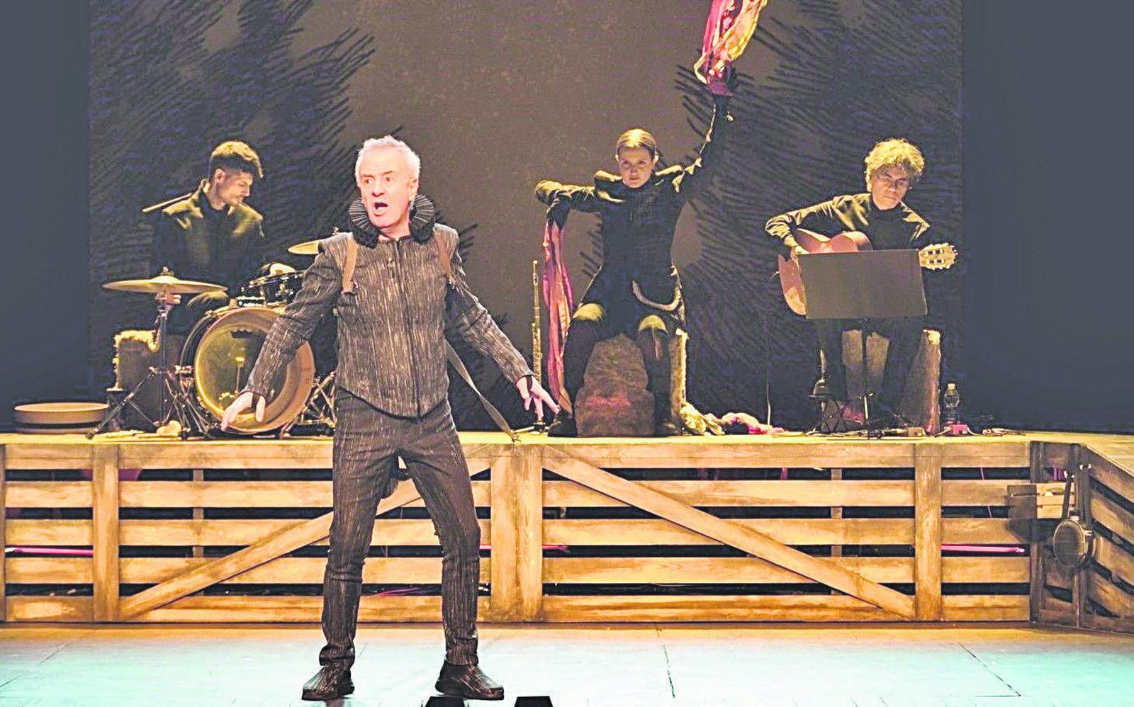 Carlos Hipólito se subirá al escenario del Castillo de los Guzmán el 10 de agosto con ‘Burro’.