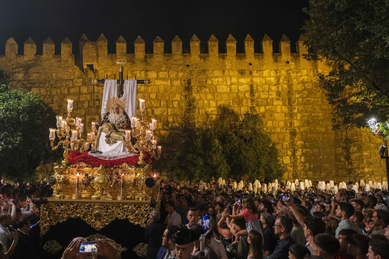 Traslado de la Virgen de la Piedad del Baratillo a la Catedral para su coronación