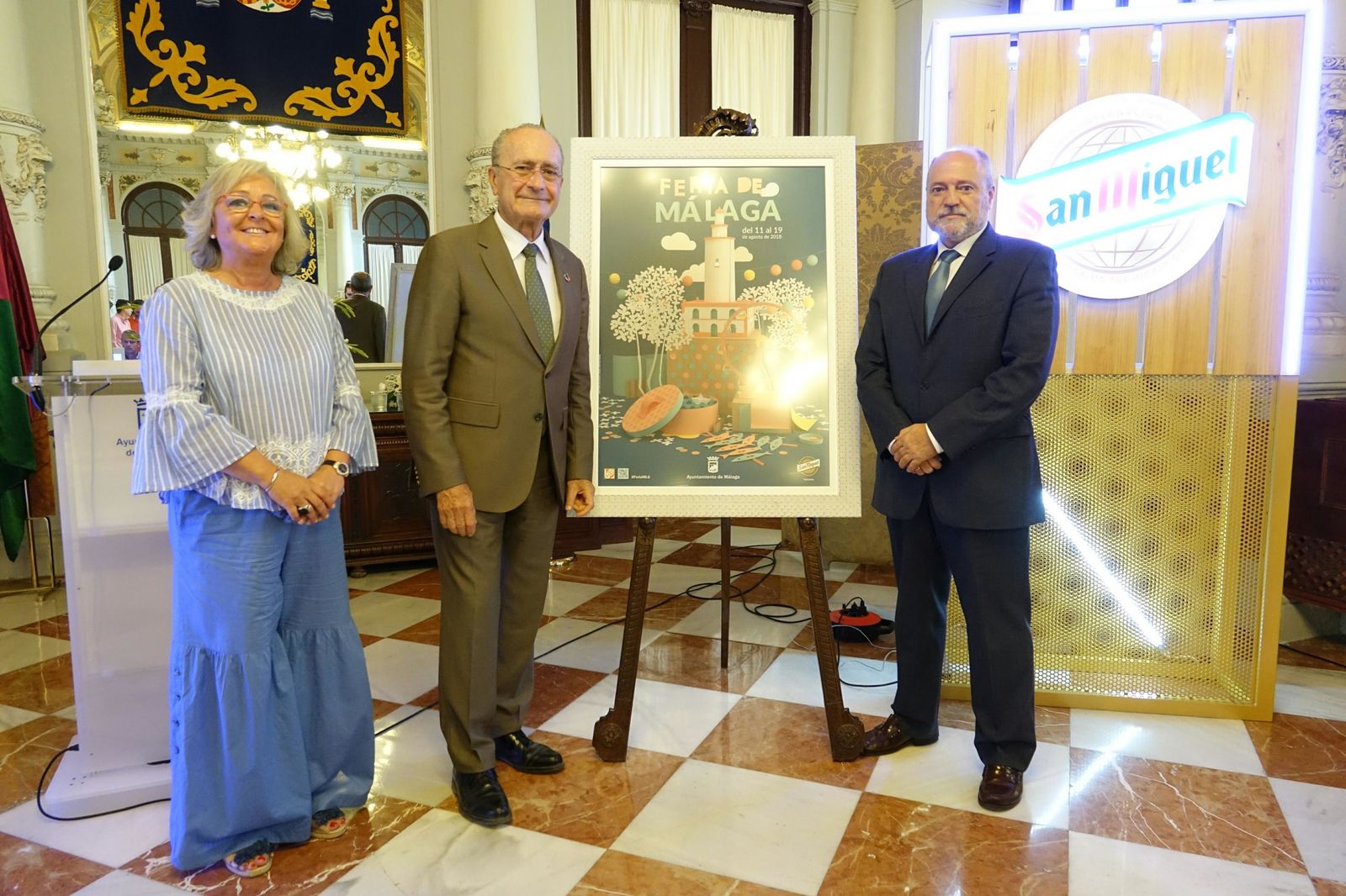 La concejala de Fiestas, el alcalde de Málaga y el director de San Miguel en Málaga presentaron ayer las actividades programadas para la Feria del Centro.