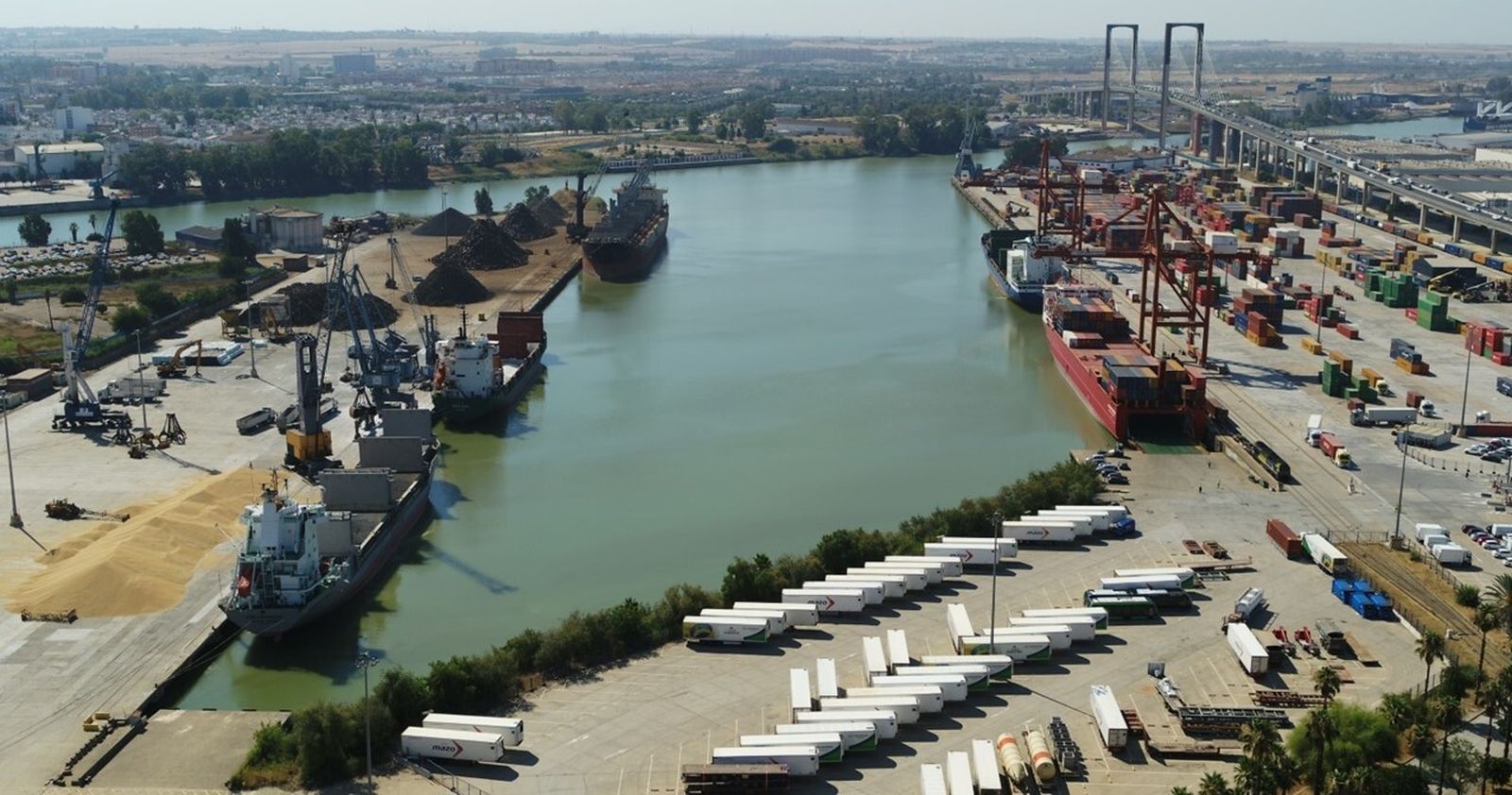 El Puerto de Sevilla, Adif, Rail and Truck, Grupo Pantoja lanzan la autopista ferroviaria Sevilla-Madrid
