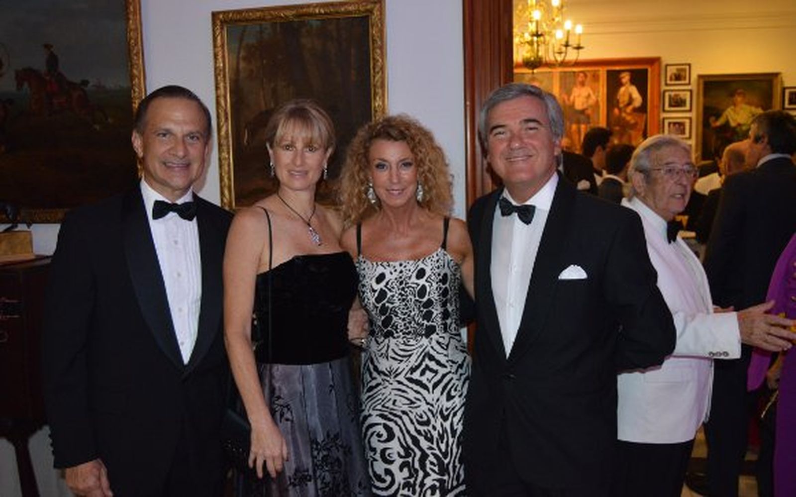 Luis y Yolanda Varela con Mónica Díaz y José Antonio del Cuvillo.

Foto: Ignacio Casas de Ciria