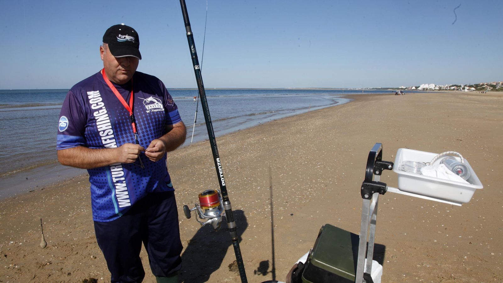 El precio de un equipo de pesca básico, pero decente, ronda los 200 euros