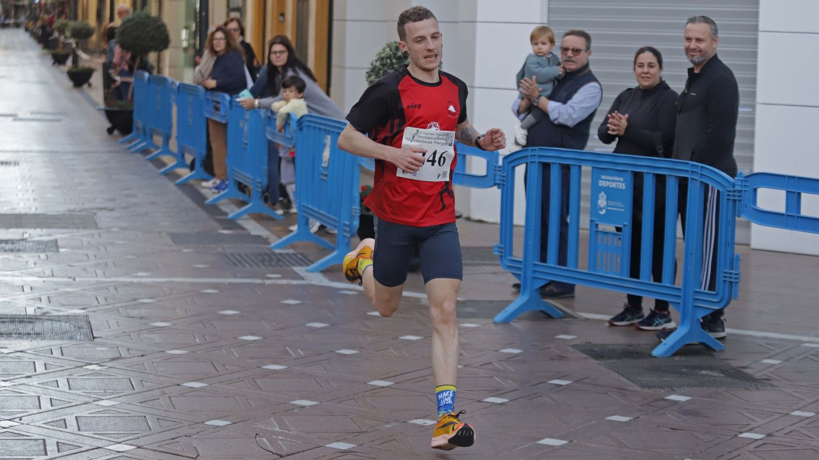Fotos de la IX Carrera Popular de la Inmaculada en La Línea