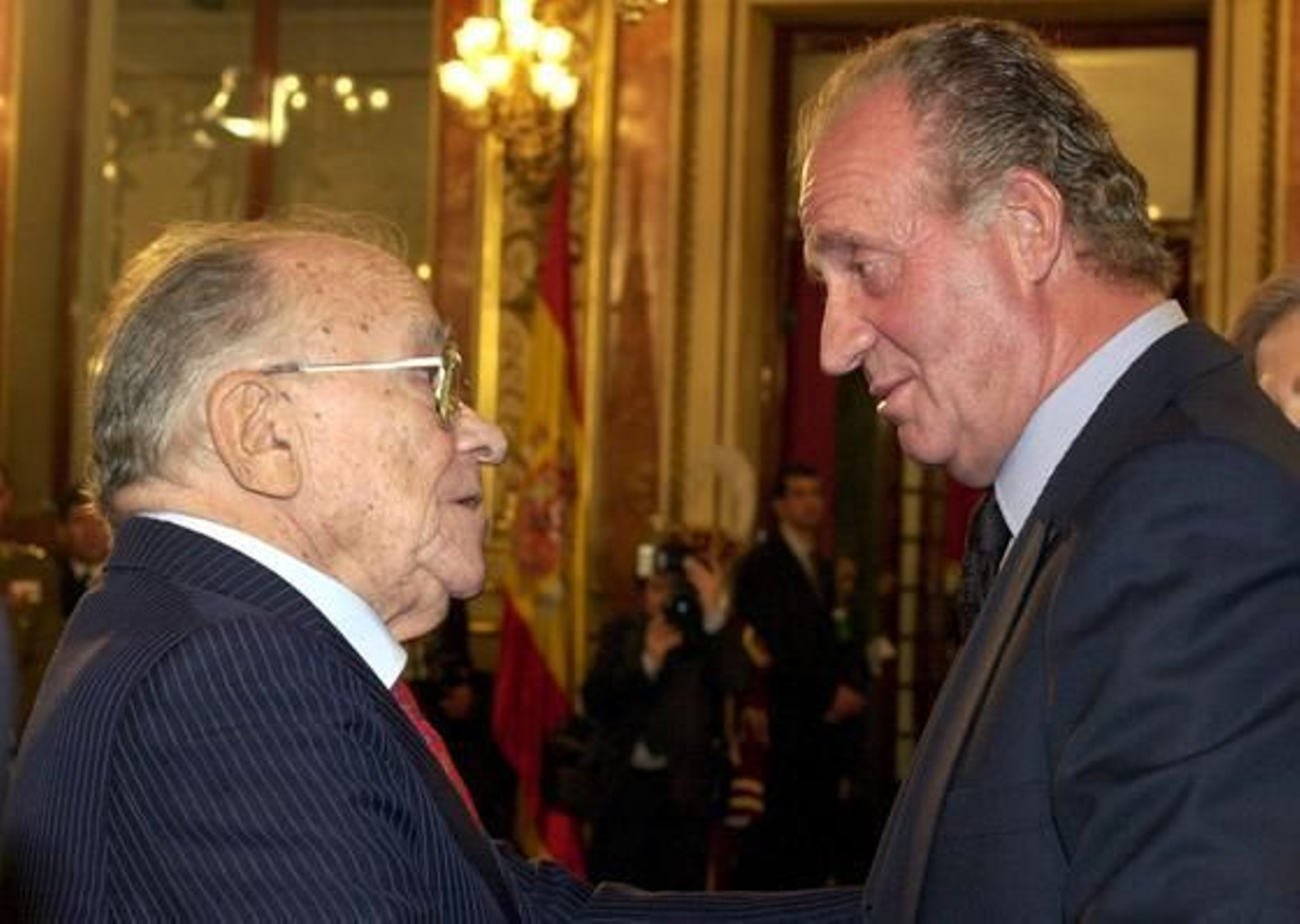 Santiago Carrillo con el Rey.

Foto: Efe/Afp photo/Reuters