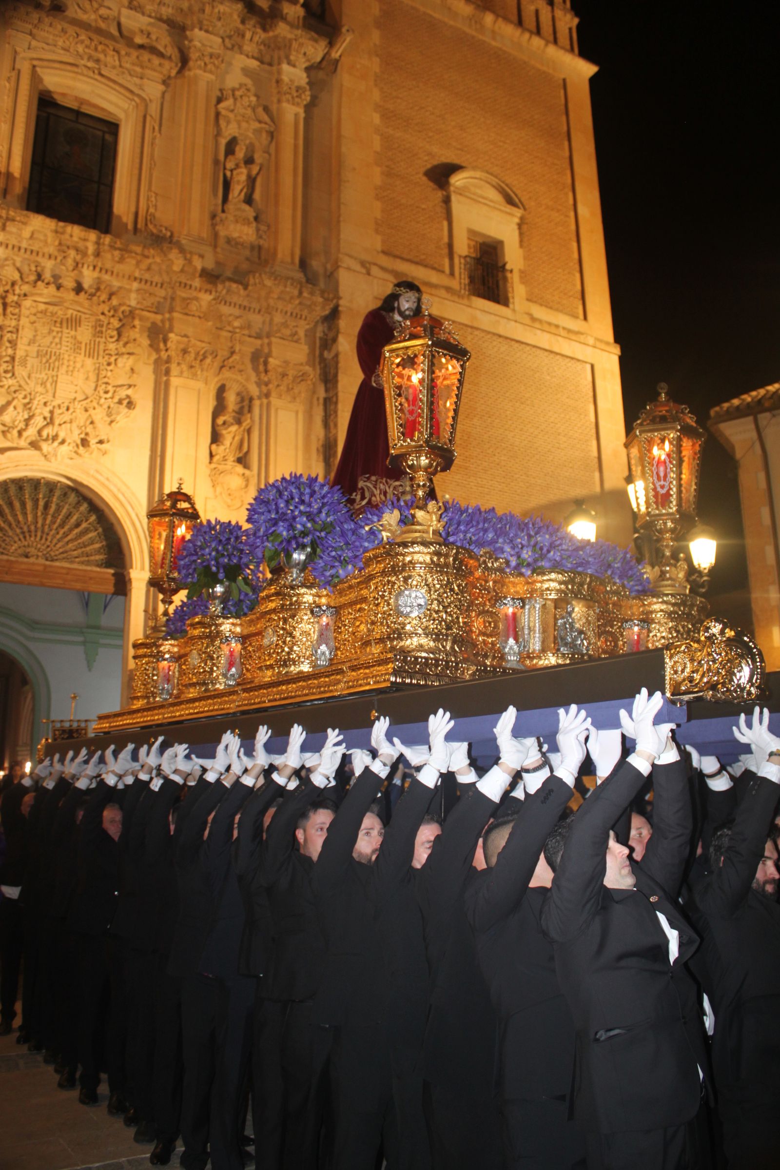 Levantá del Nazareno.