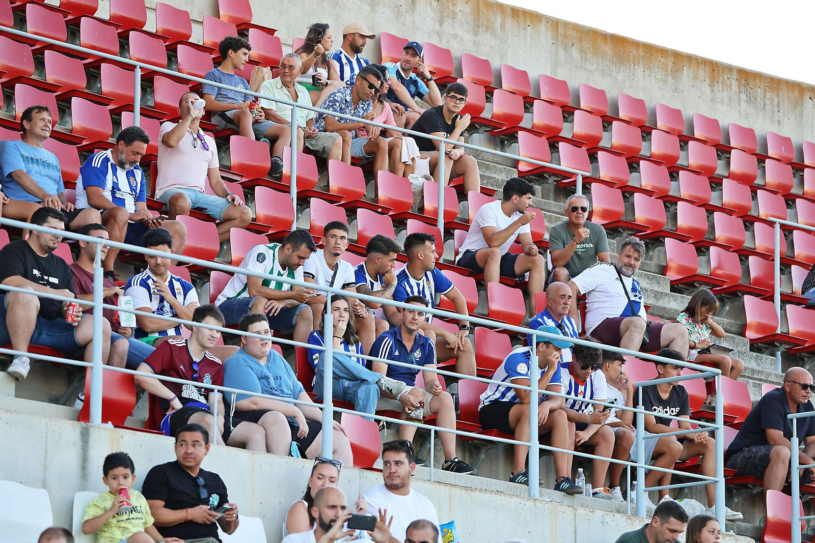 Imágenes del amistoso entre el Recreativo de Huelva y el Xerez  DFC