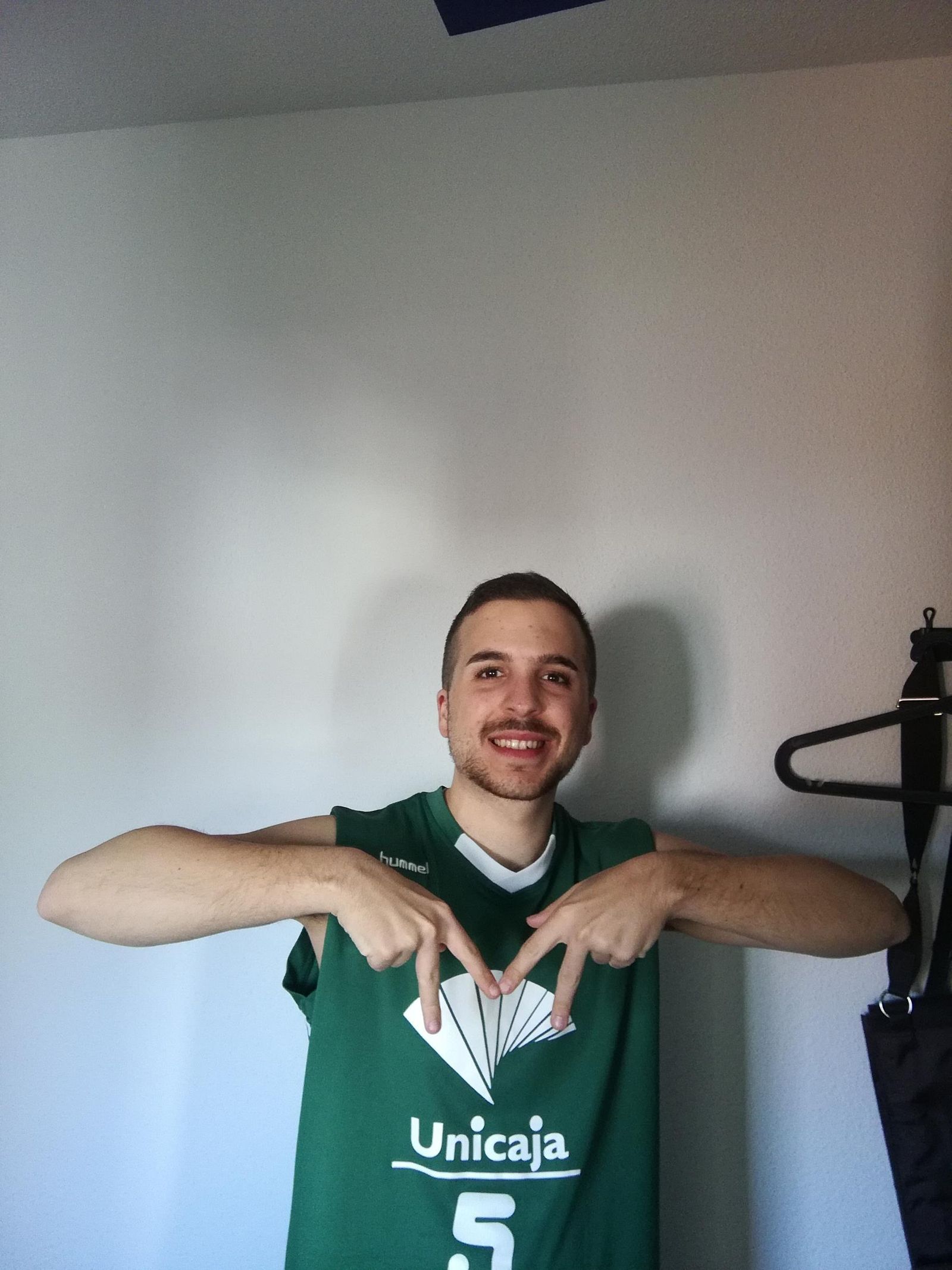 Eneko Alaña, con la camiseta del Unicaja.