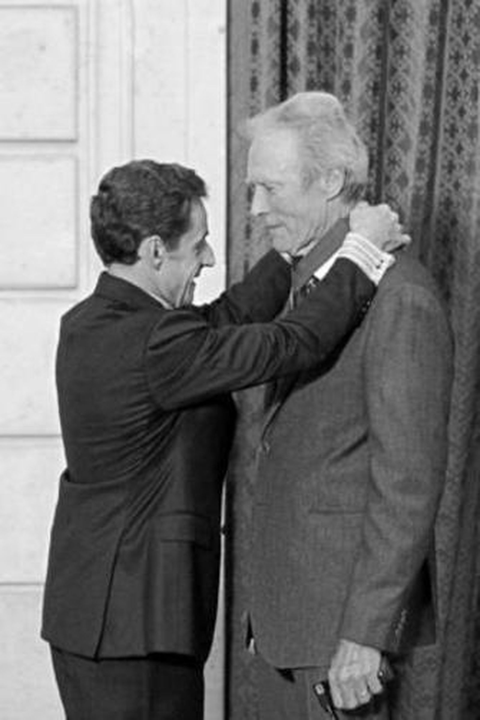 Carla Bruni se confiesa "simpatizante de la izquierda"