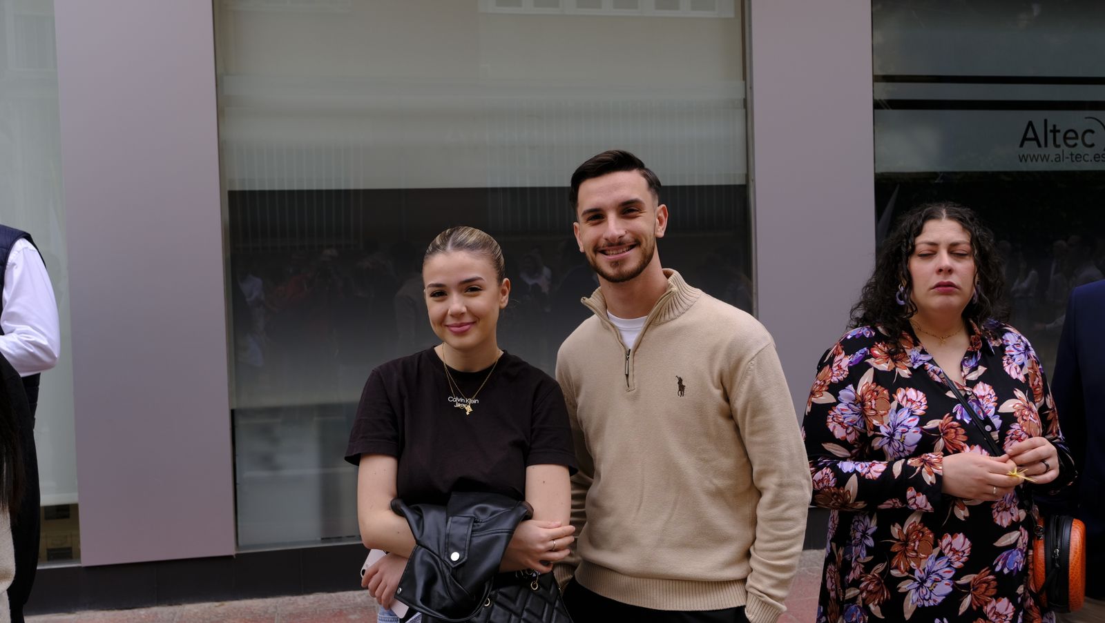 La Borriquita procesiona por las calles de Almería, en imágenes