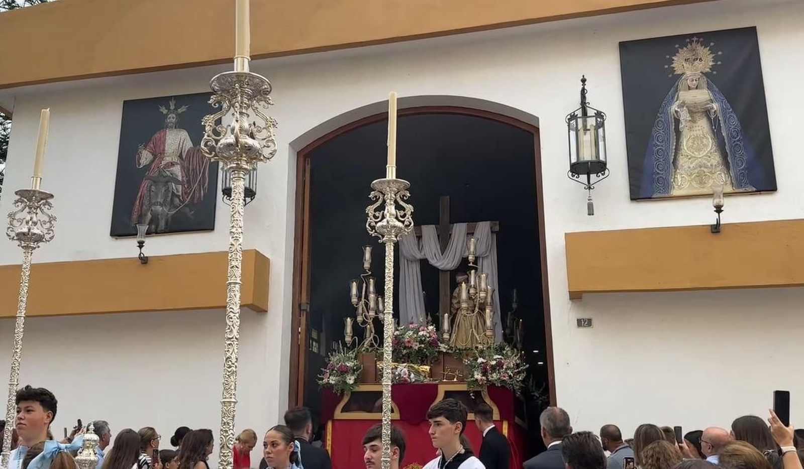 Una imagen de la Santa Cruz, en su salida procesional.