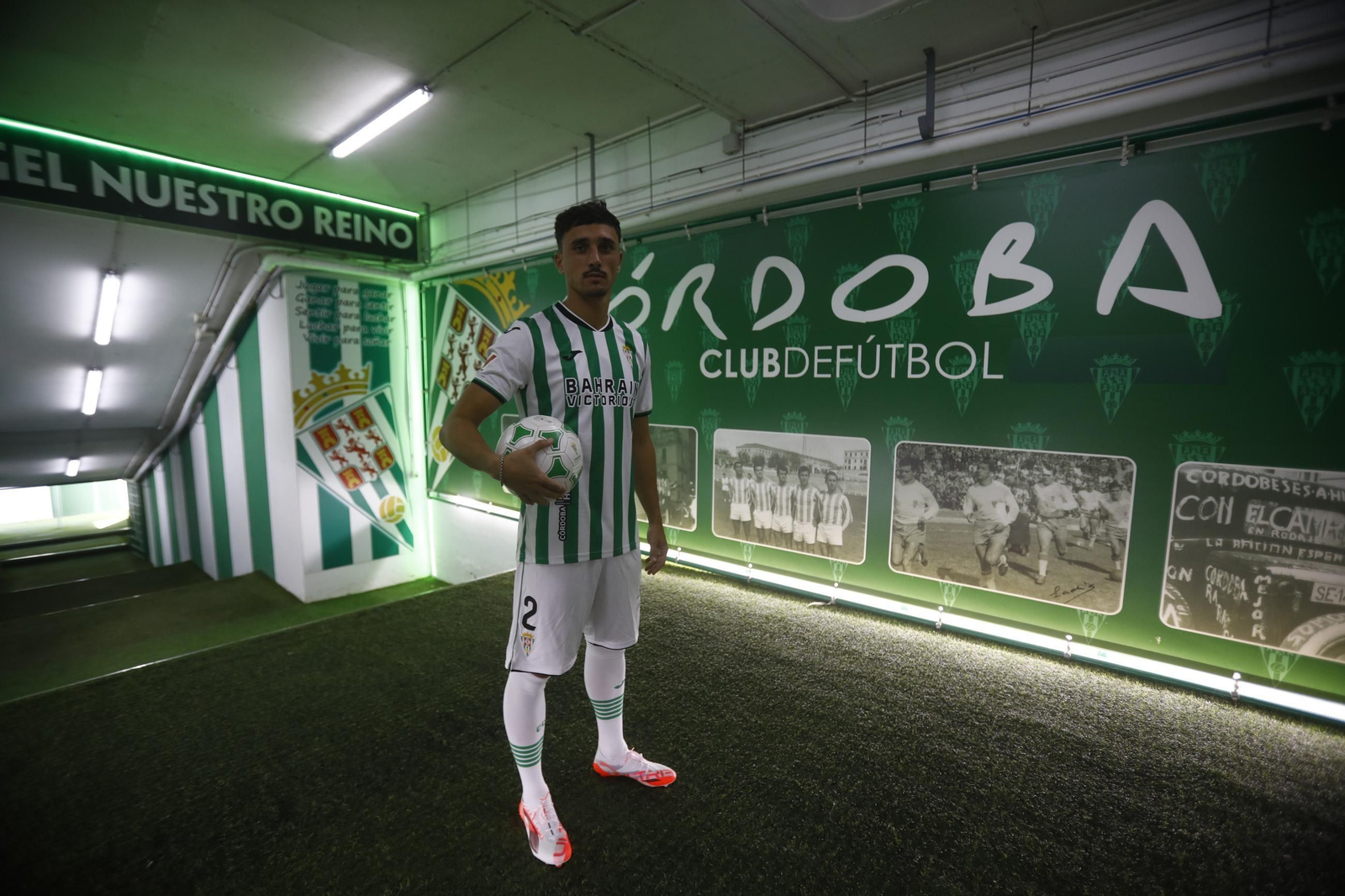 Las mejores fotos de la presentación de Ignasi Vilarrasa como nuevo jugador del Córdoba CF