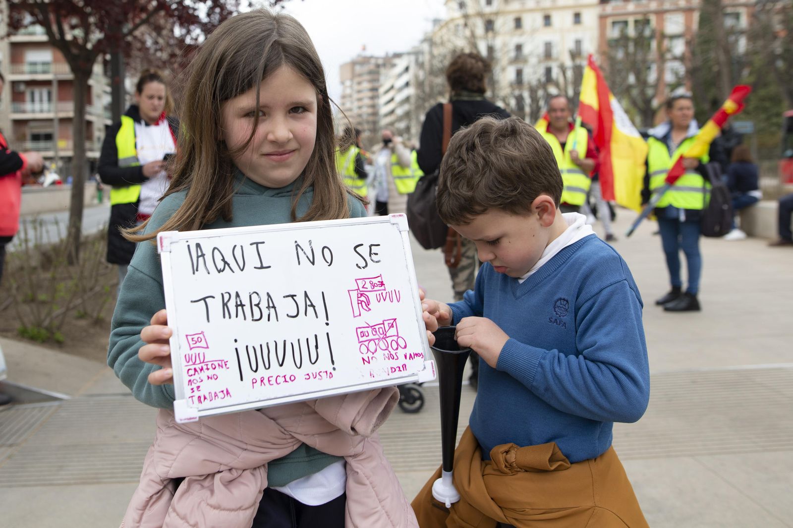 Así ha sido la huelga de los transportistas en Granada, en imágenes