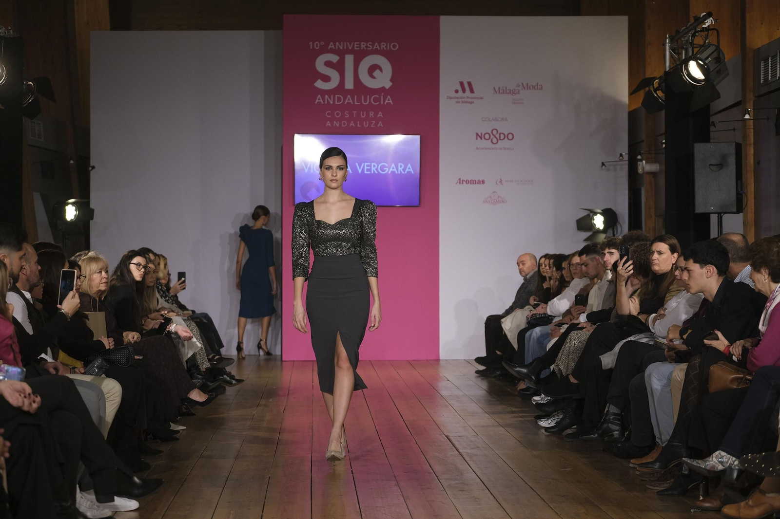 Sobriedad y minimalismo en las invitadas de Violeta Vergara