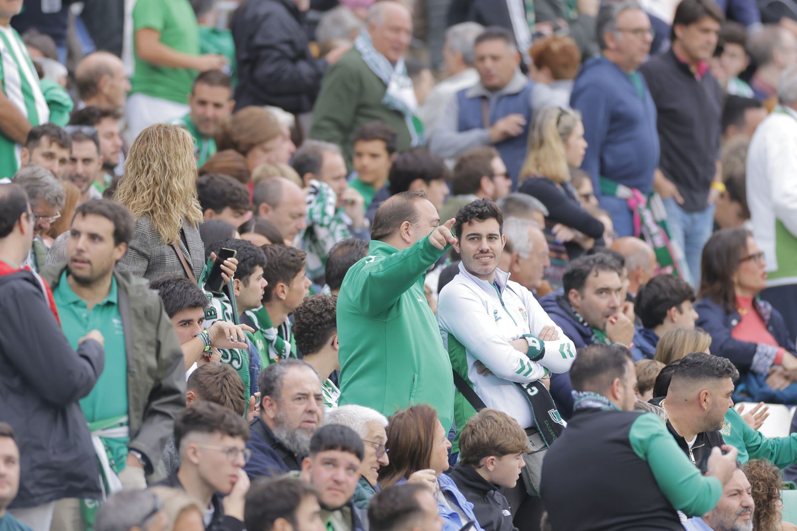 Búscate en las fotos del Betis-Mallorca