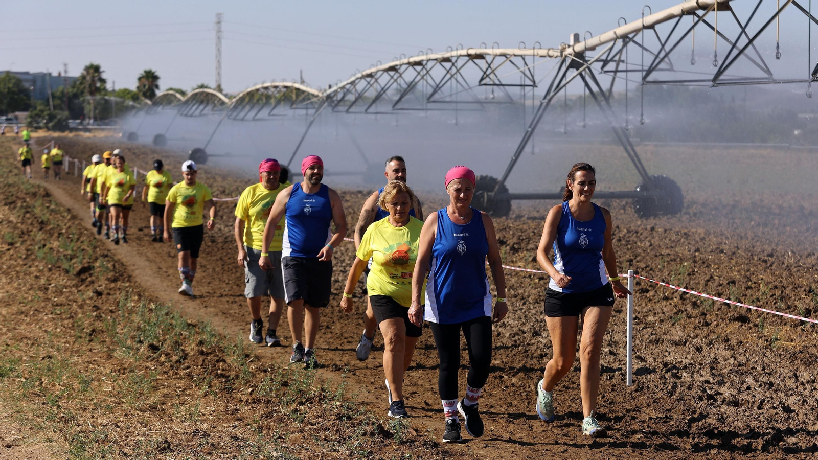 Búscate en la VII Carrera del Barro en La Barca