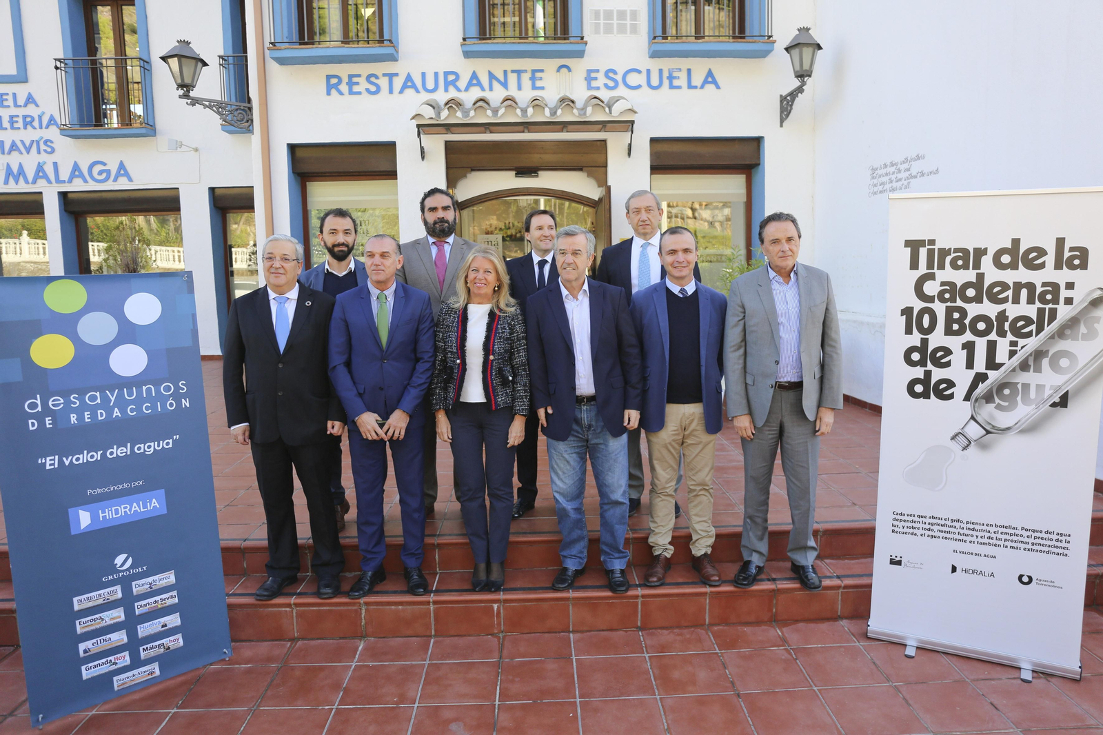 De izquierda a derecha y de arriba a abajo:Óscar Ruiz, gerente de Aguas de Benahavís; Manuel Cardeña, consejero delegado de Acosol; Pedro Peña, gerente de Aguas de Torremolinos; Antonio Méndez, director de Málaga Hoy; Fulgencio Díaz, gerente de concesiones de Hidralia en la Costa del SolOccidental;José Antonio Mena, alcalde de Benahavís;Ángeles Muñoz, alcaldesa de Marbella;José María García Urbano, alcalde de Estepona;Diego Jiménez, primer teniente de alcalde de Manilva y José Ortiz, alcalde de Torremolinos. De izquierda a derecha y de arriba a abajo:Óscar Ruiz, gerente de Aguas de Benahavís; Manuel Cardeña, consejero delegado de Acosol; Pedro Peña, gerente de Aguas de Torremolinos; Antonio Méndez, director de Málaga Hoy; Fulgencio Díaz, gerente de concesiones de Hidralia en la Costa del SolOccidental;José Antonio Mena, alcalde de Benahavís;Ángeles Muñoz, alcaldesa de Marbella;José María García Urbano, alcalde de Estepona;Diego Jiménez, primer teniente de alcalde de Manilva y José Ortiz, alcalde de Torremolinos.