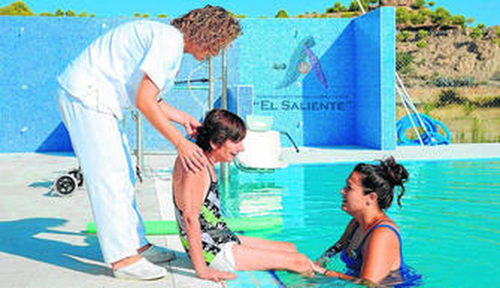 La piscina de la residencia Franciso Pérez Miras permite a personas con discapacidad llevar a cabo terapias rehabilitadoras.