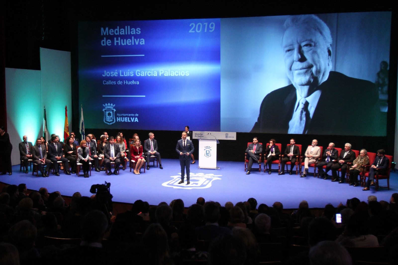 Imágenes de la entrega de las medallas de Huelva