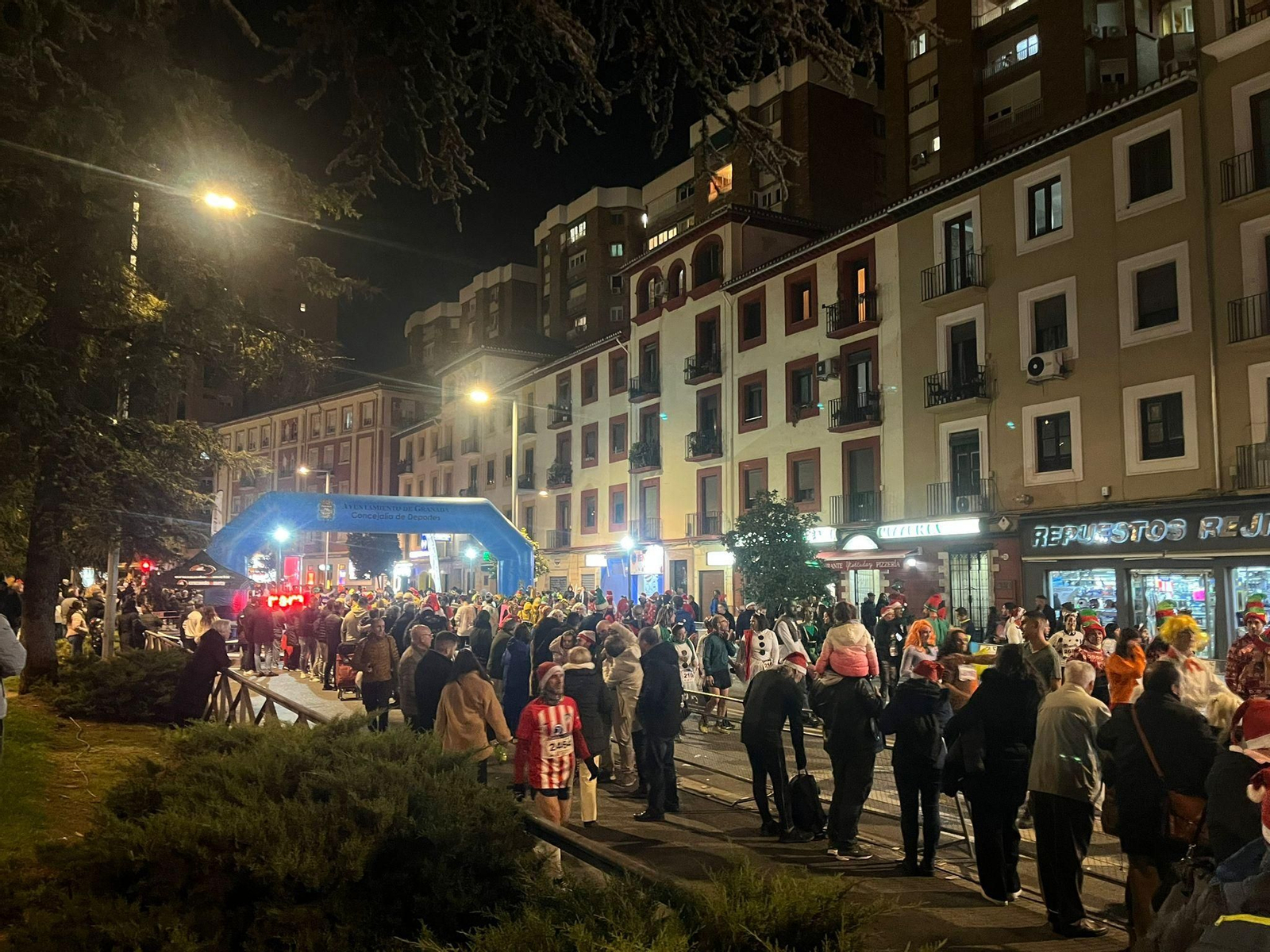 Las mejores imágenes de la 32º Carrera Nocturna de Disfraces de Granada