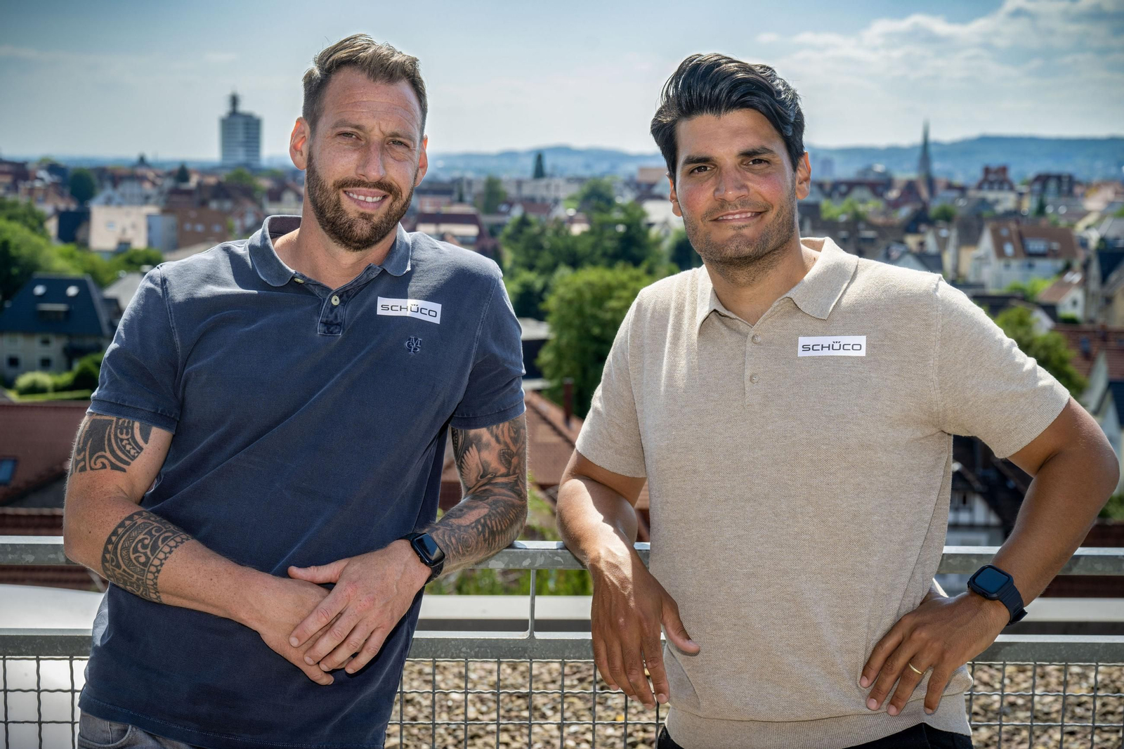 Dani Jara, junto a Michal Kniat.