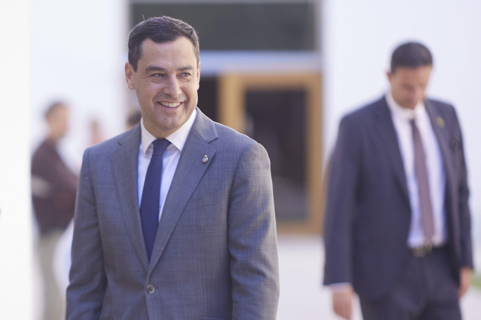 Juanma Moreno, en el Parlamento andaluz.