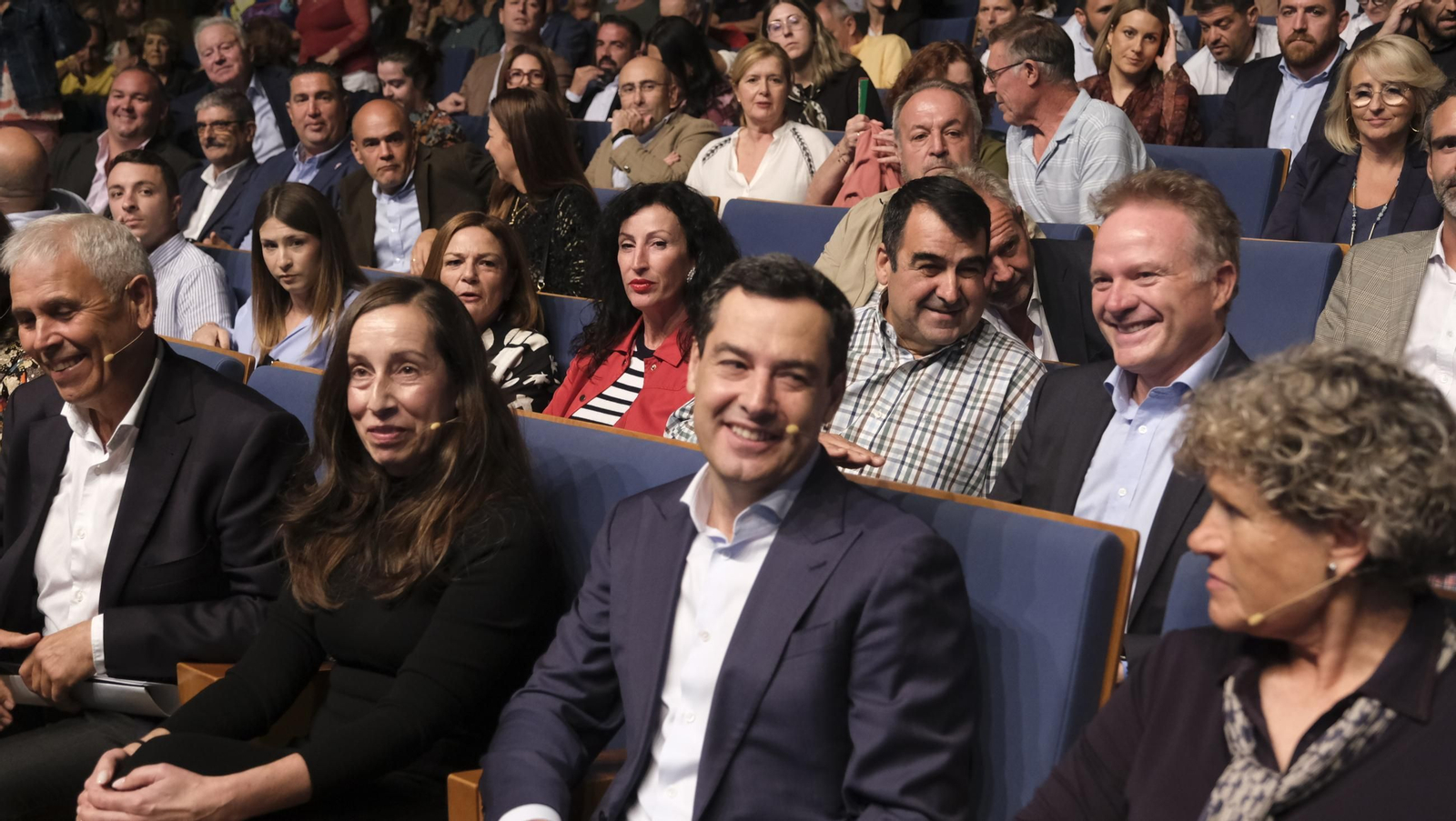 Las imágenes del 'Foro, Agricultura, Agua y Futuro en Andalucía' organizado por el PP