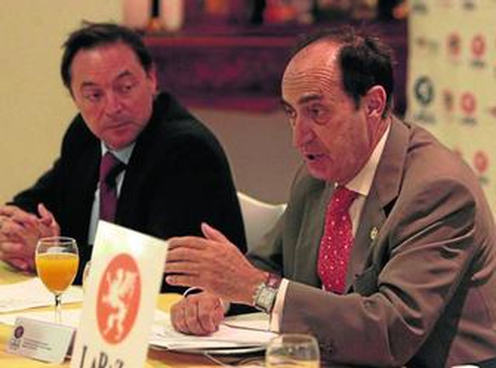 Santiago Pedro Campo y Carlos González-Vilardell.