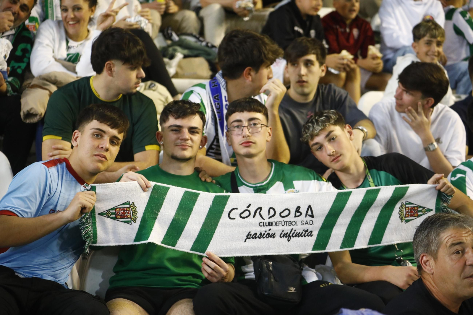 Las mejores fotos del gran ambiente en el Córdoba CF - Levante