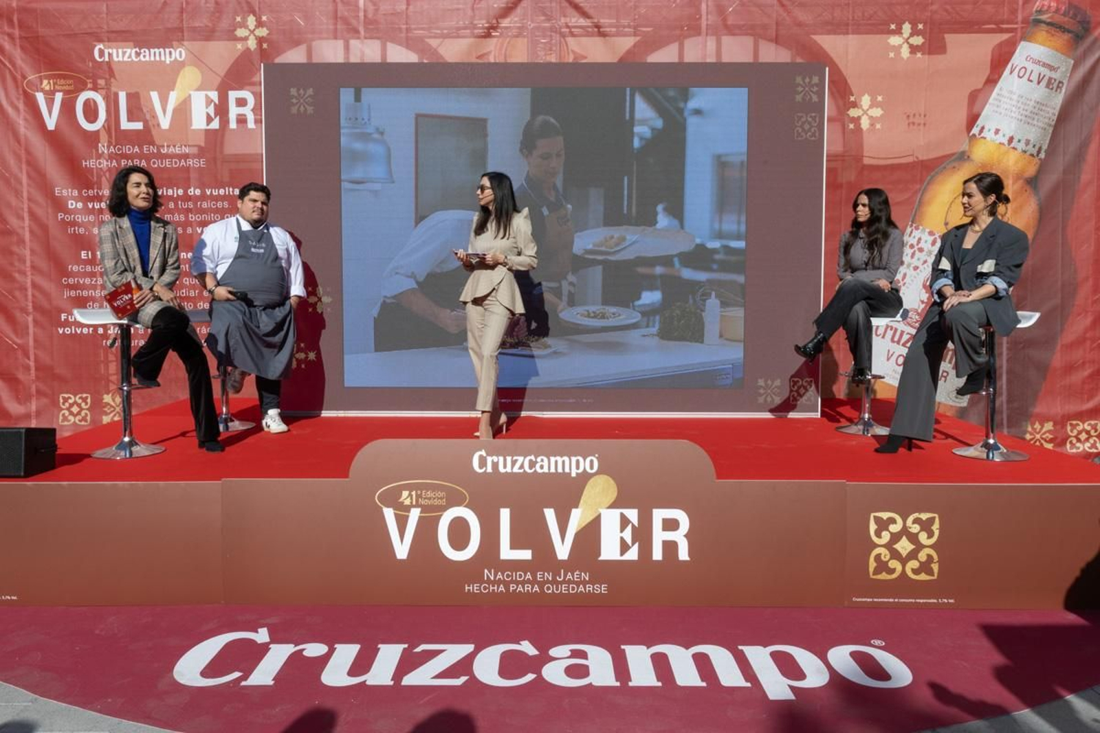 Presentación del lanzamiento de 'Volver', edición limitada de Cruzcampo para Navidad