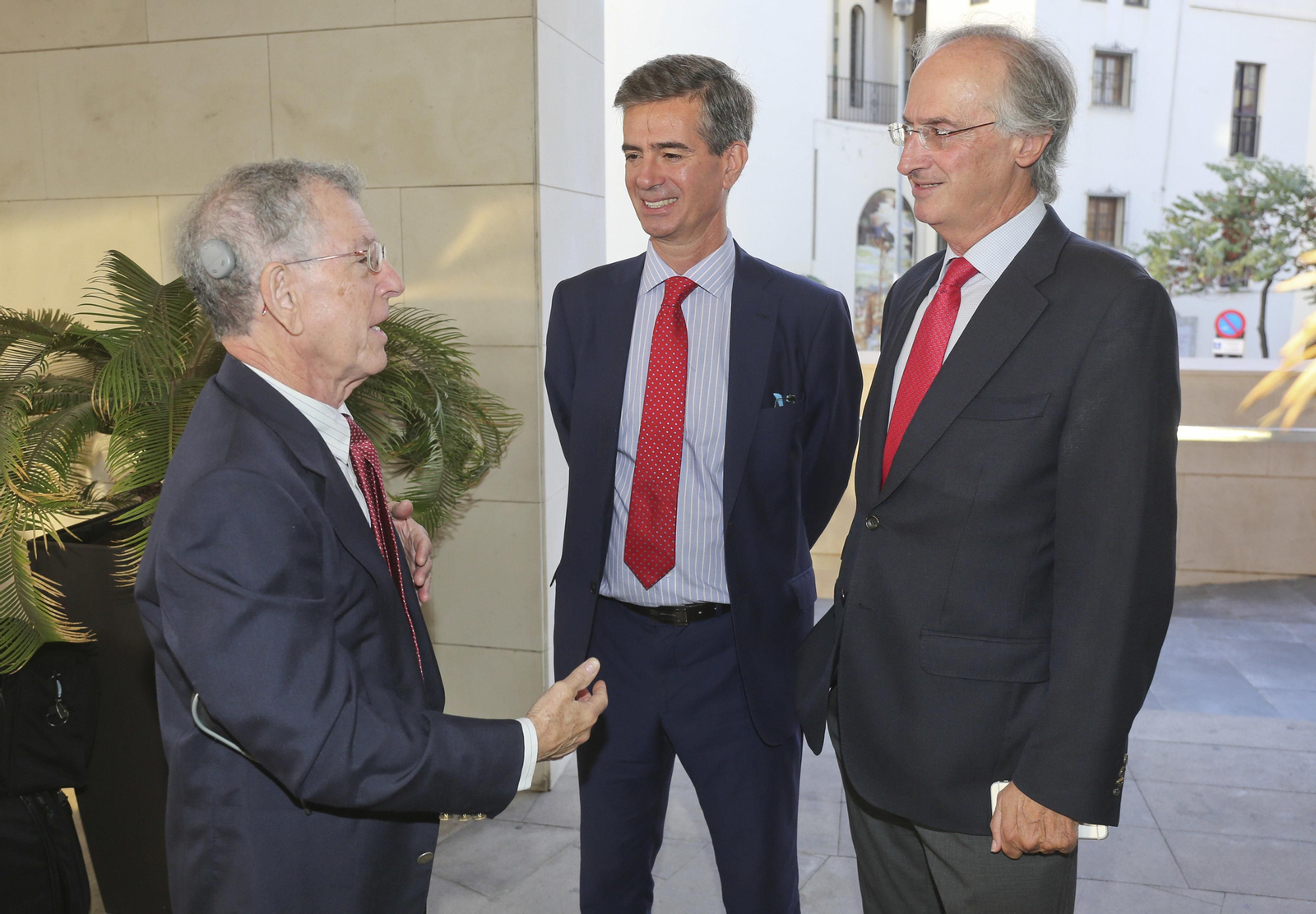 Desayuno informativo del Grupo Joly con el delegado del Gobierno en Andalucía