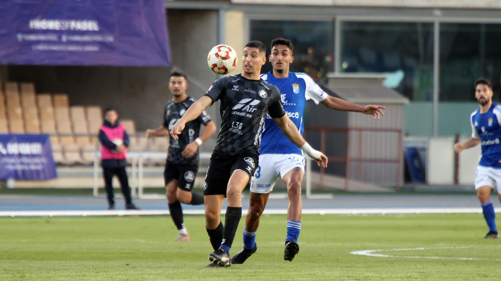 Imágenes del derbi entre Xerez CD y Xerez DFC en Chapín