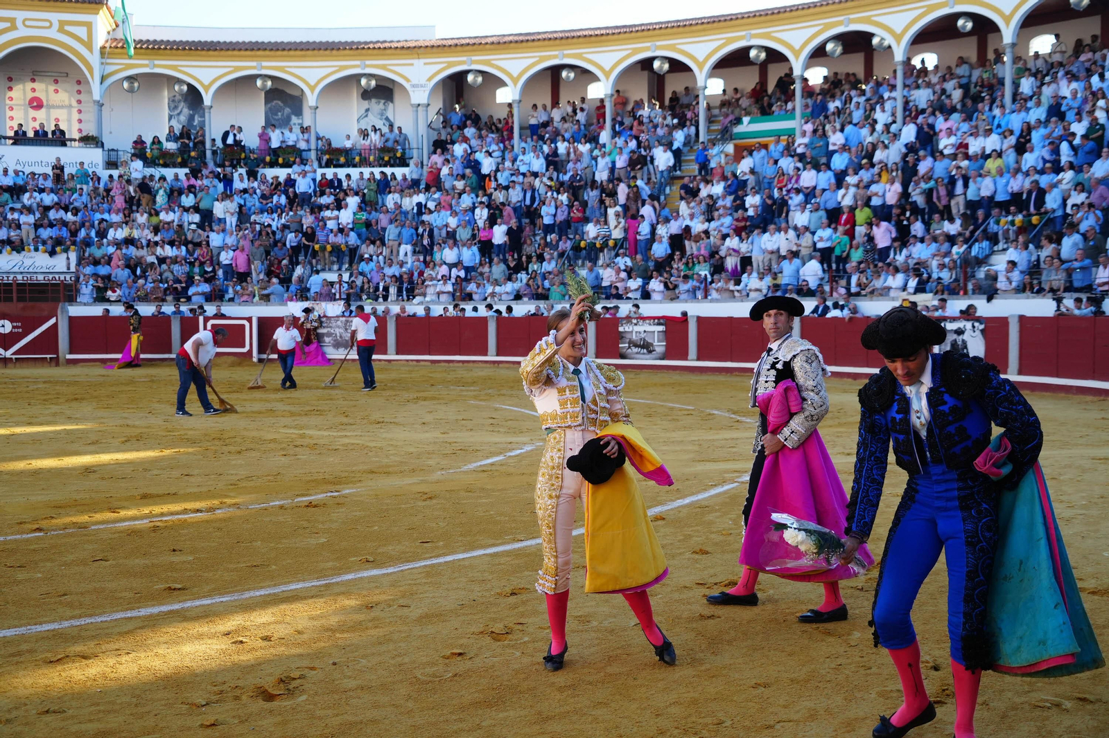 El triunfo de Rocío Romero, Manzanares y Roca Rey en la plaza de toros Pozoblanco, en imágenes