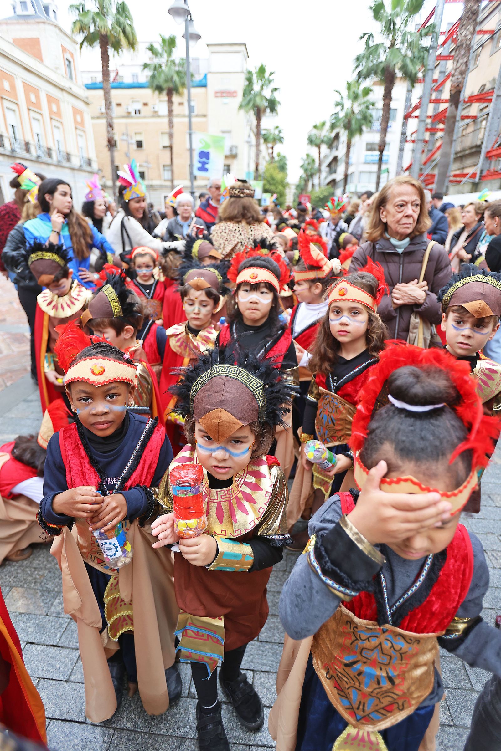 Imágenes del desfile “Un paseo por la historia”  de los niños del colegio Funcadia de Huelva