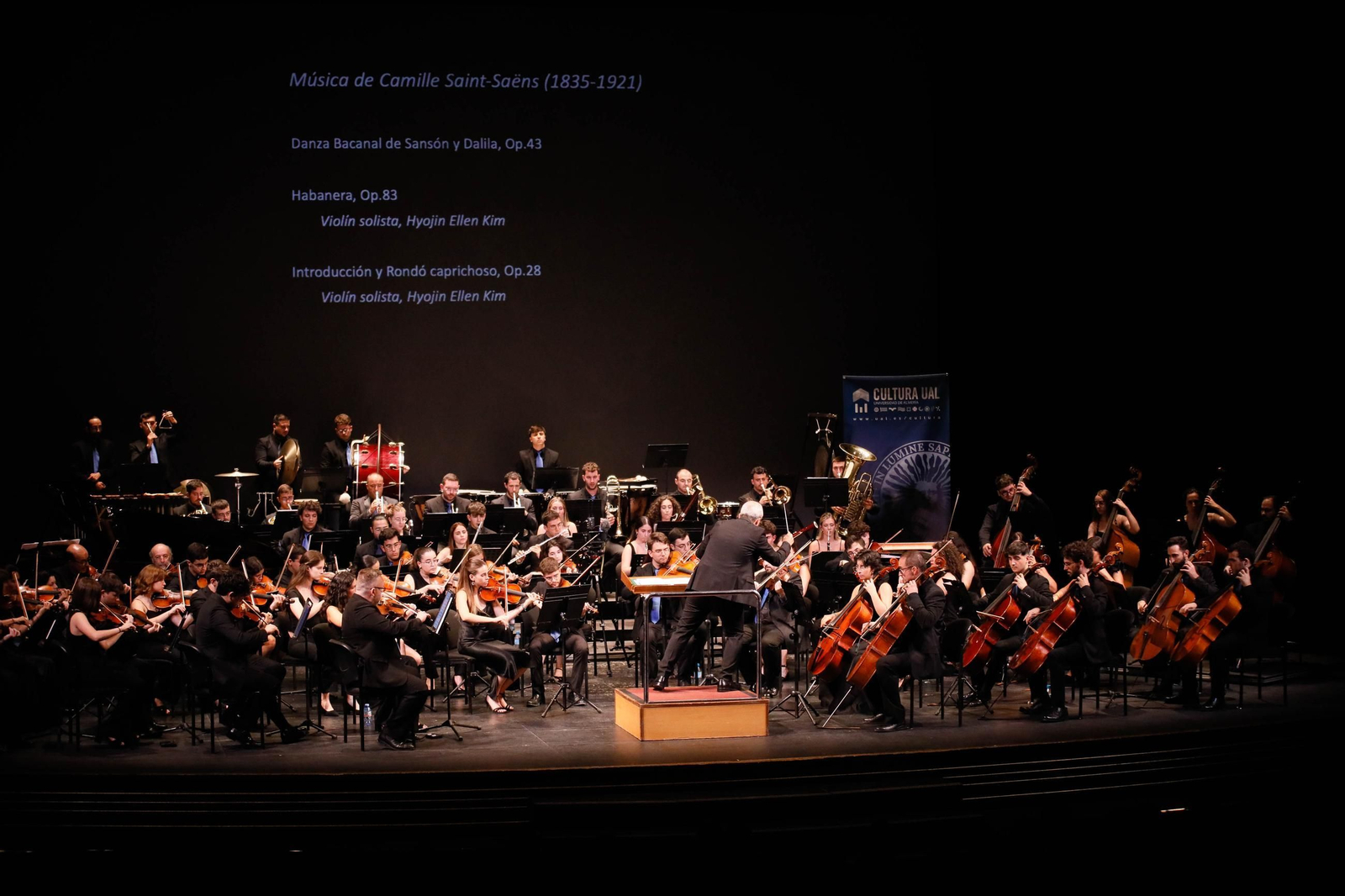 El concierto de la Orquesta de la UAL en el Auditorio Maestro Padilla, en imágenes