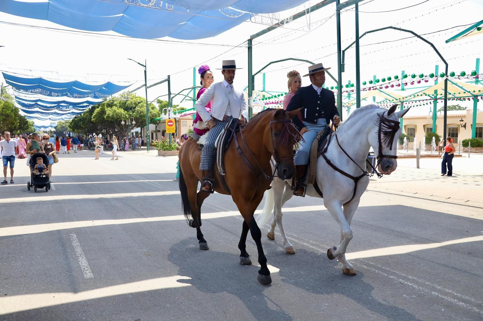 El domingo de Feria en el Real, en imágenes