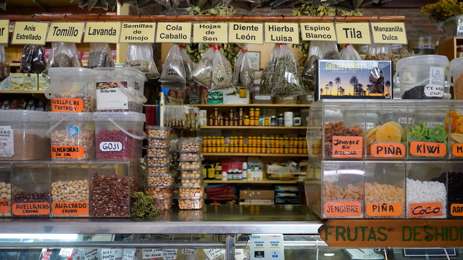 Fotos: Algeciras restituye la memoria del arquitecto Manuel Sánchez Arcas con una placa en el mercado Ingeniero Torroja