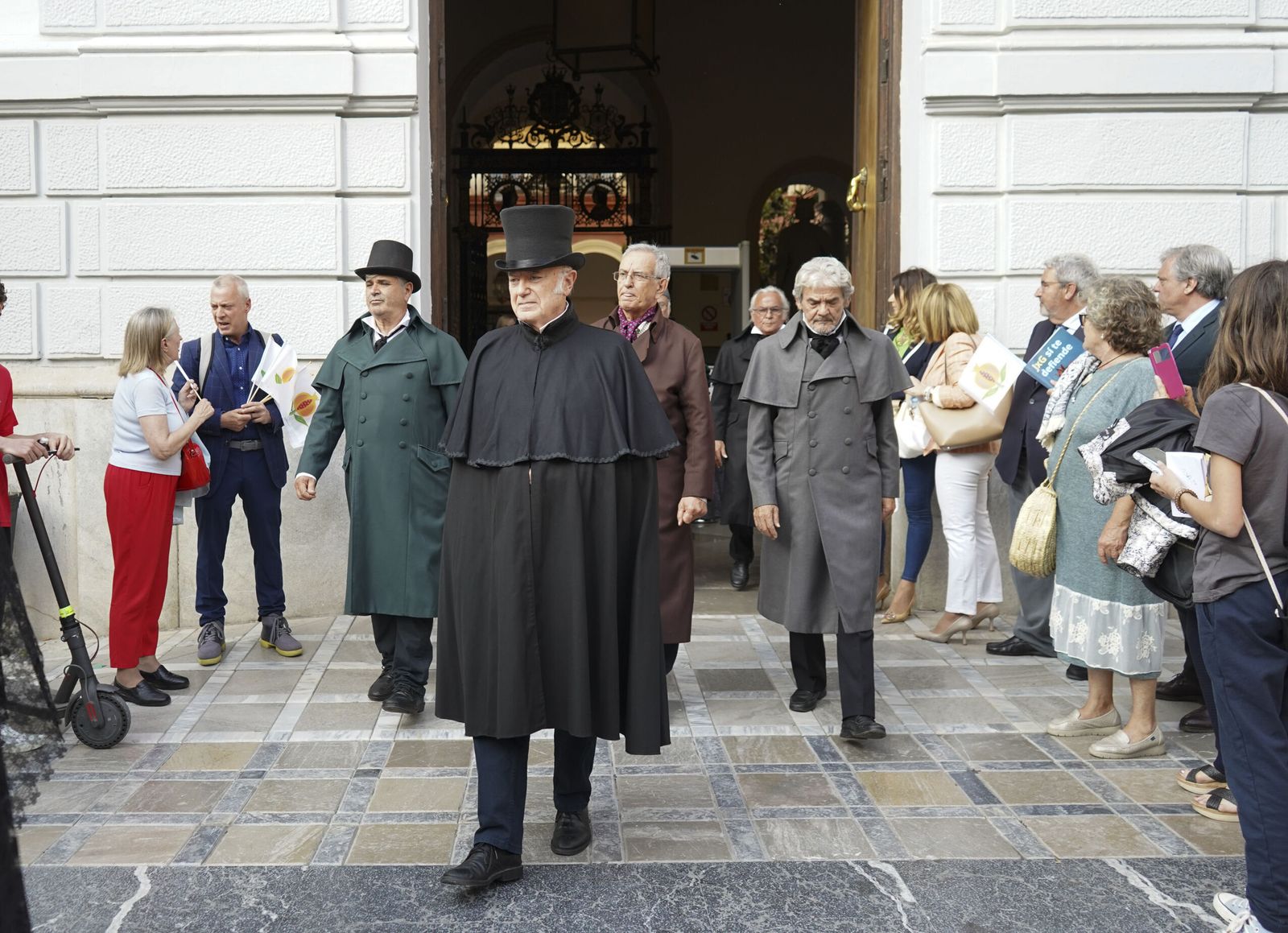 Así ha sido la procesión cívica en recuerdo a Mariana Pineda