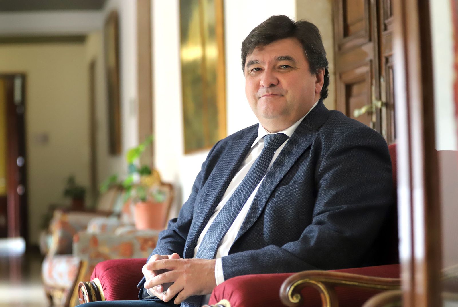 Gabriel Cruz en una imagen de archivo en el interior del consistorio onubense.