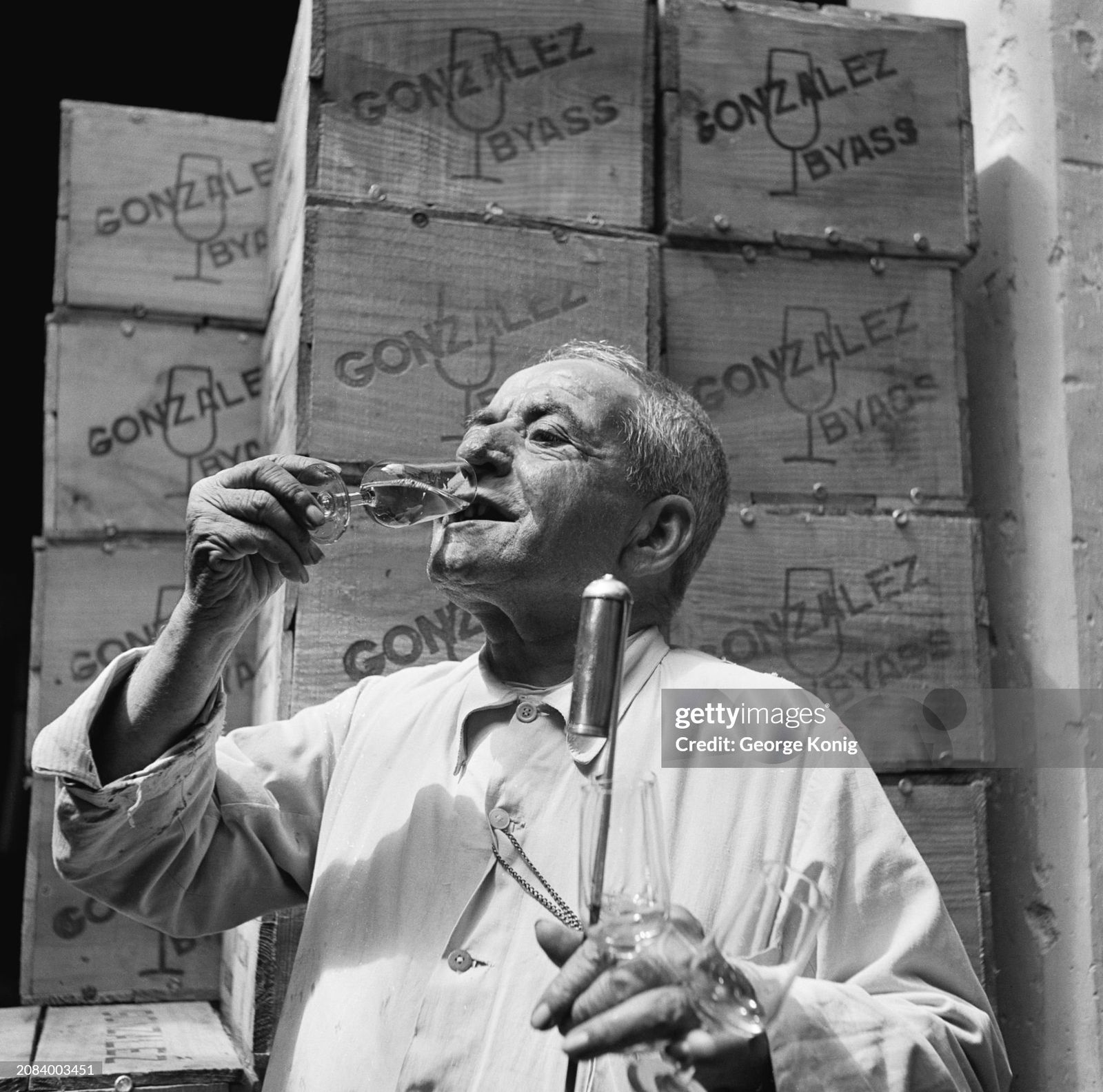 El capataz José Gálvez en González Byass, por George Konig, 1945.