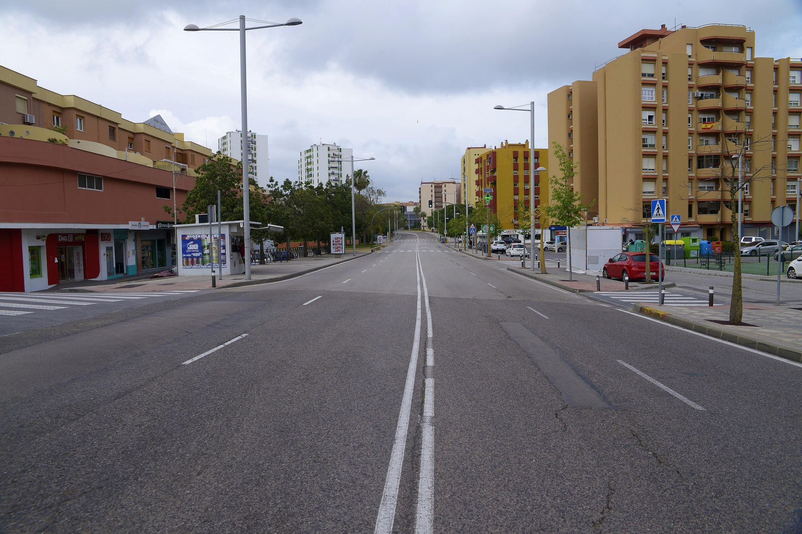Fotos de las calles de Algeciras ern pleno confinamiento