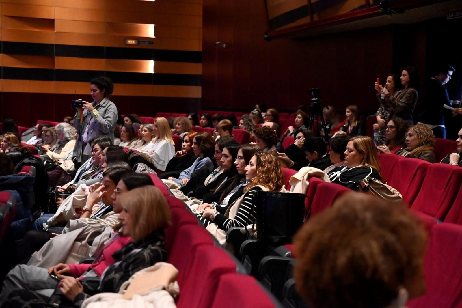 El VII Congreso Andaluz de Empresarias y Profesionales en Córdoba, en imágenes